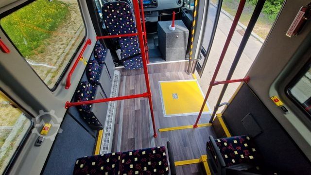 Kleinbus MERCEDES-BENZ 517 / 515 Frontniederflur mit Ada Systeme