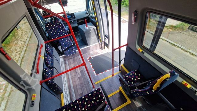 Kleinbus MERCEDES-BENZ 517 / 515 Frontniederflur mit Ada Systeme