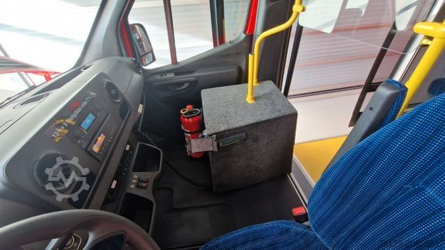 Kleinbus MERCEDES-BENZ 517 / 515 Frontniederflur mit Ada Systeme