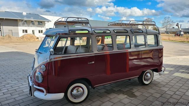 Kleinbus VOLKSWAGEN T 1 Samba mit Safarifenster