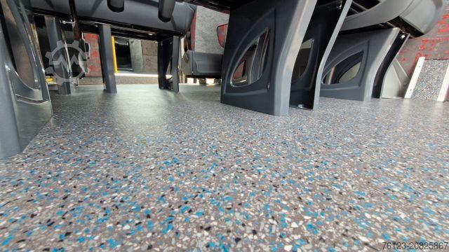 Stadtbus MERCEDES-BENZ 3 x Lagerfahrzeug Bürgerbus Niederflur 9 Sitze