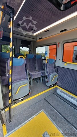 Stadtbus MERCEDES-BENZ 3 x Lagerfahrzeug Bürgerbus Niederflur 9 Sitze