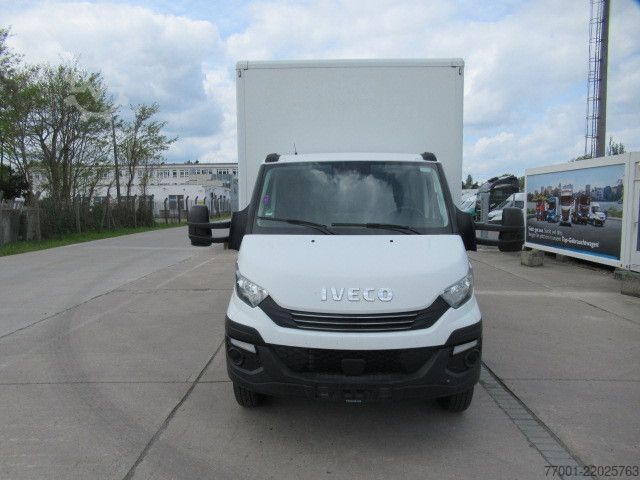 Transporter mit Koffer IVECO 72C18A8/P / EURO-6 / Hi-Matic / Klima