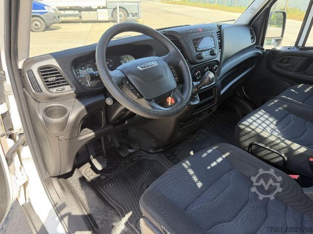 Pritschenwagen IVECO 35S15 / 3.0 Liter / Klima / AHK