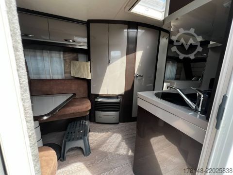 Wohnwagen Hobby Premium 495 UL