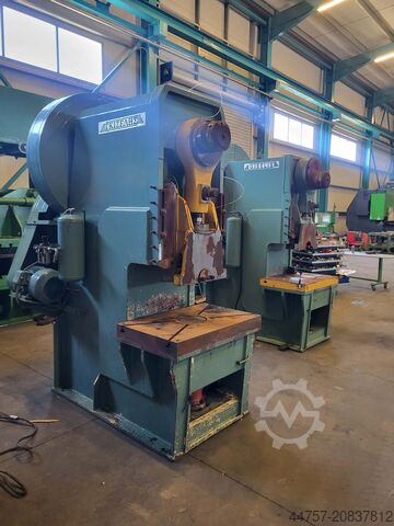 Exzenterpresse GIZELIS 200t