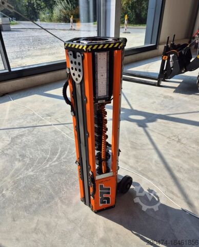 Power Light Tower JLG PLT 45