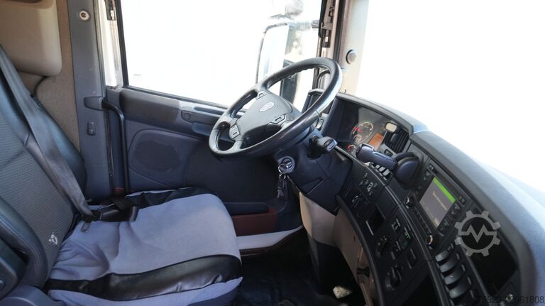 Standard-SZM Scania R 450 tractor unit damaged front