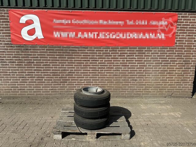 Wheel with tyre  3 Banden 26x 6.6 - Gebruikt