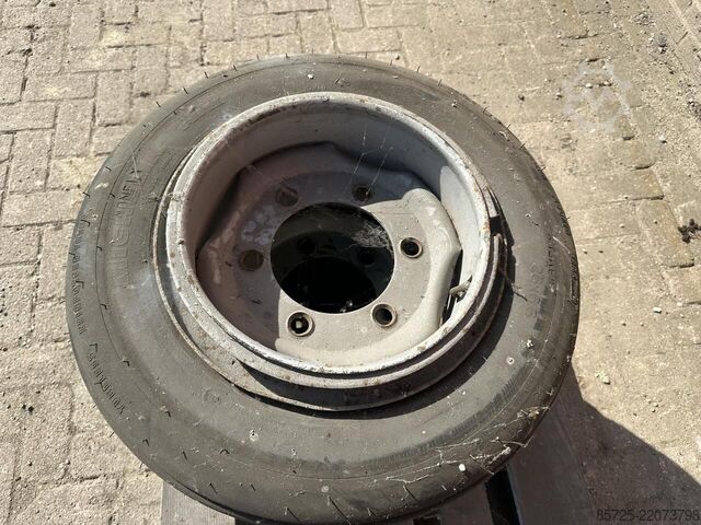 Wheel with tyre  3 Banden 26x 6.6 - Gebruikt