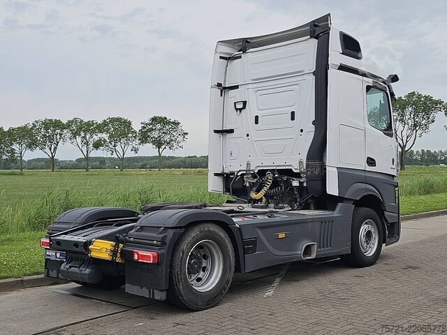 Standard-SZM MERCEDES-BENZ ACTROS 1845 LS MP5 RETARDER 2X TANK