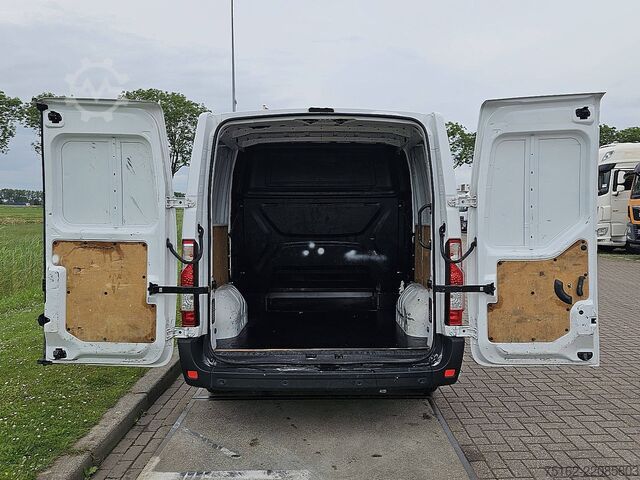 High-roof van RENAULT MASTER 2.3 L1H1 Dubbel Cabine!