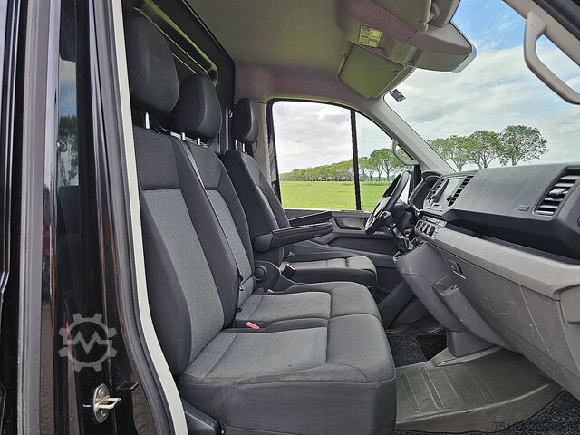 High-roof van VOLKSWAGEN CRAFTER 35 2.0 L3H3 140Pk Euro6 AC!
