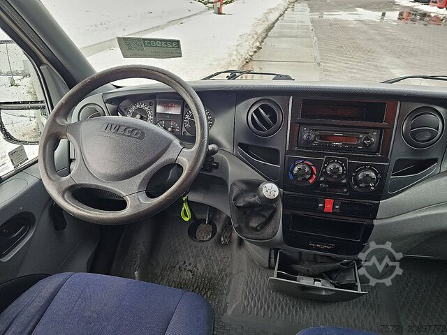 Koffer IVECO DAILY 35S10 Bakwagen Laadklep!