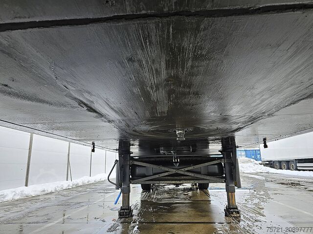 Kühl-/Tiefkühltransport SCHMITZ SKO 24