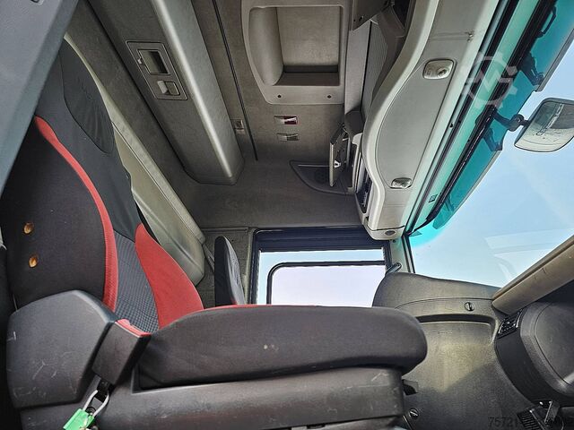 Standard-SZM RENAULT MAGNUM 440