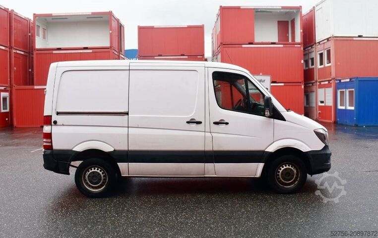 Koffer Mercedes-Benz Sprinter 213 CDi Kastenwagen, defekt