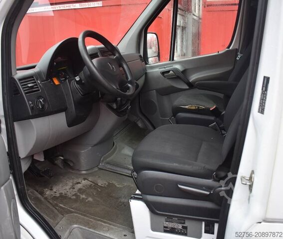 Koffer Mercedes-Benz Sprinter 213 CDi Kastenwagen, defekt