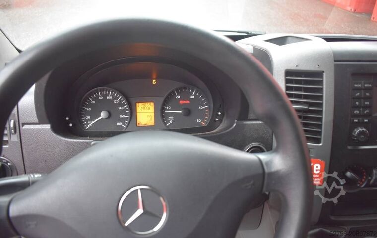 Koffer Mercedes-Benz Sprinter 213 CDi Kastenwagen, defekt