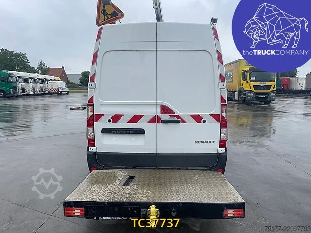 Lifting platform Renault Master 145.35 klubb