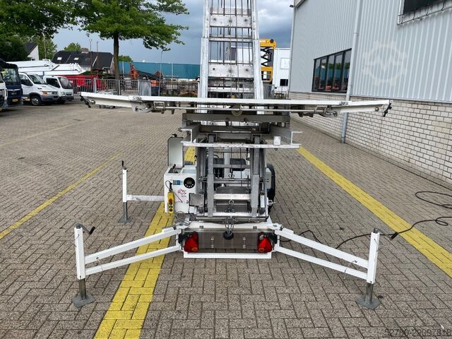 Telescopic boom lift Klaas Toplight 21 AE
