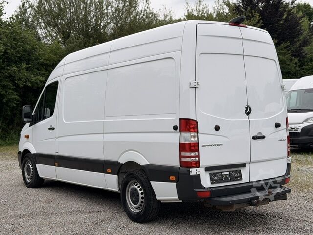 High top van Mercedes-Benz Sprinter 316 CDI AHK-3,0t Kamera Klima