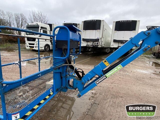 Articulated boom lift Genie Z62 40