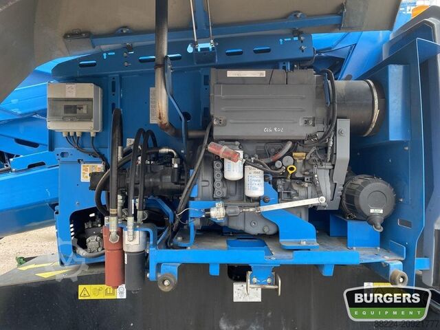 Articulated boom lift Genie Z62 40