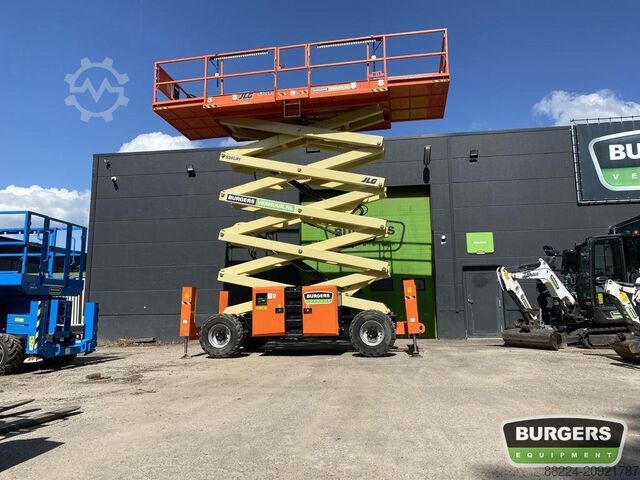 Scissor lift JLG 530LRT