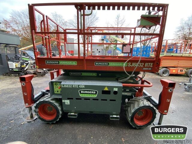 Scissor lift Skyjack SJ6832 RTE