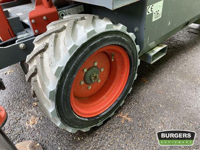 Scissor lift Skyjack SJ6832 RTE