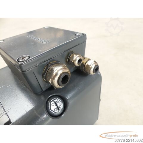 Steuerung Siemens 1HU3078-0AC01-Z Permanent-Magnet-Motor SN: ED087590701005 mit 1HU1053