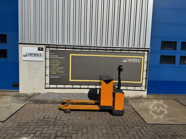 VS-22308 Electric pallet truck Still, 3 ton, battery 2017 STILL EGU3000