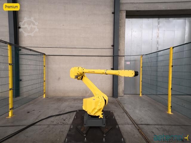 Refurbished Industrial Robot — 1 year warranty FANUC M-710iC/20L