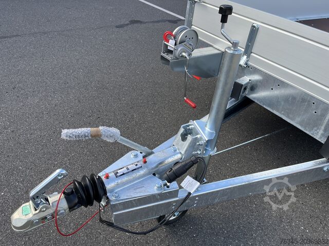 Car carrier trailer Temared CARKEEPER 4021/2 2,7 to. mit Bordwänden