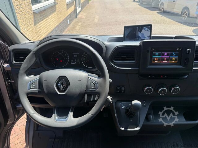 Horse transportation Renault Master STX S3 Paardenwagen Hengsten uitvoering ...
