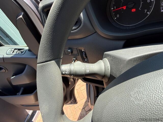 Horse transportation Renault Master STX S3 Paardenwagen Hengsten uitvoering ...