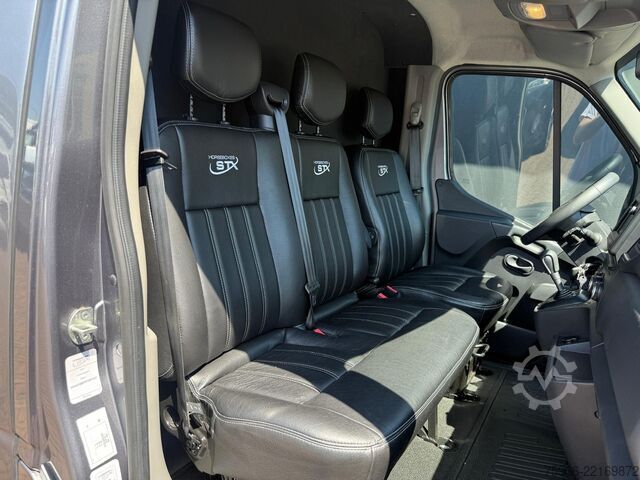 Horse transportation Renault Master STX S3 Paardenwagen Hengsten uitvoering ...