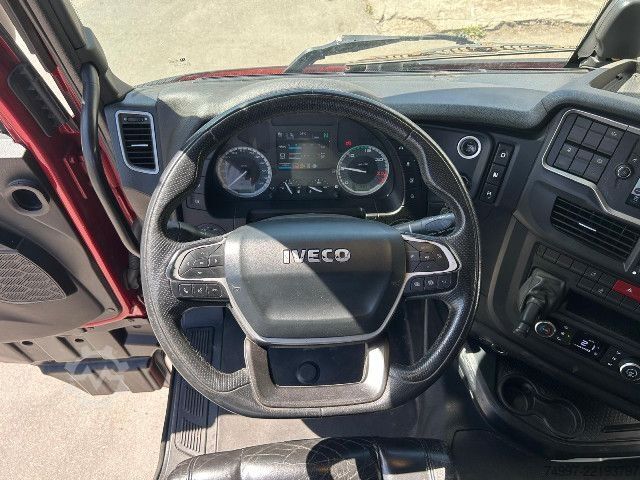 Standard tractor unit IVECO AS440S46T/P / Retarder / Leder