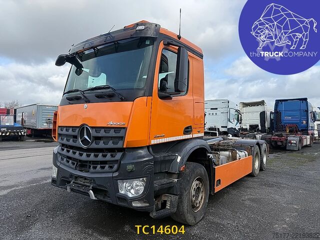 Container transportation Mercedes-Benz Arocs 2545