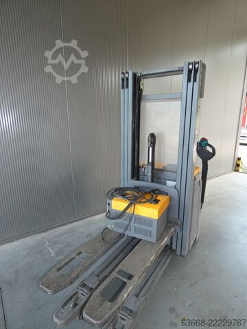Deichselstapler Jungheinrich EJC 214 Z