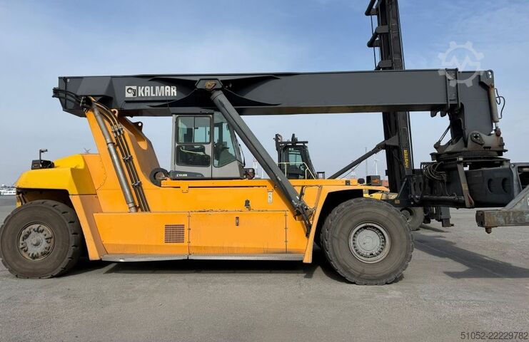 Vollcontainer Reachstacker Kalmar DRF450-65S5