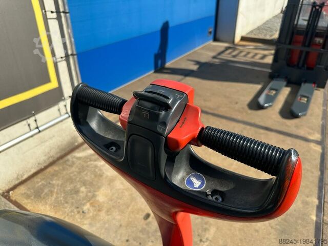 VS-22342 electric stacker Linde L16 Initial lift, 3,744mm long forks LINDE L16i