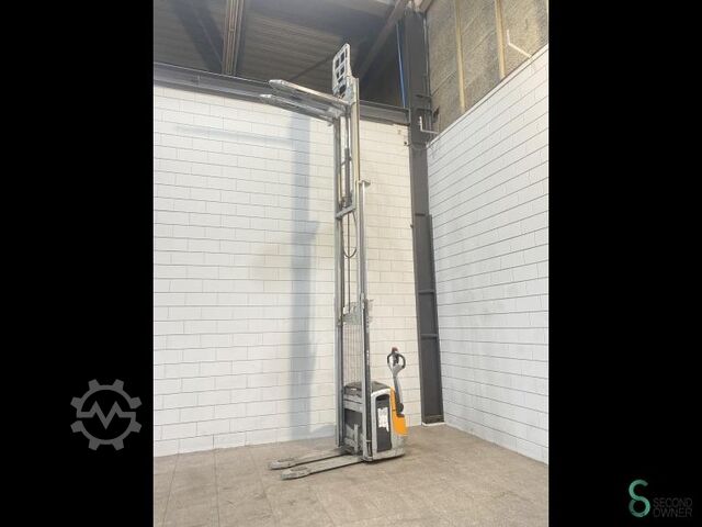 Stacker Still EXV14