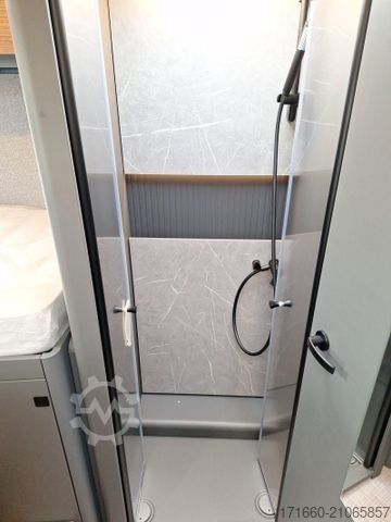 Integriertes Wohnmobil HYMER/ERIBA B-Klasse MC I 680 ALDE, Autarkie-Paket Smart