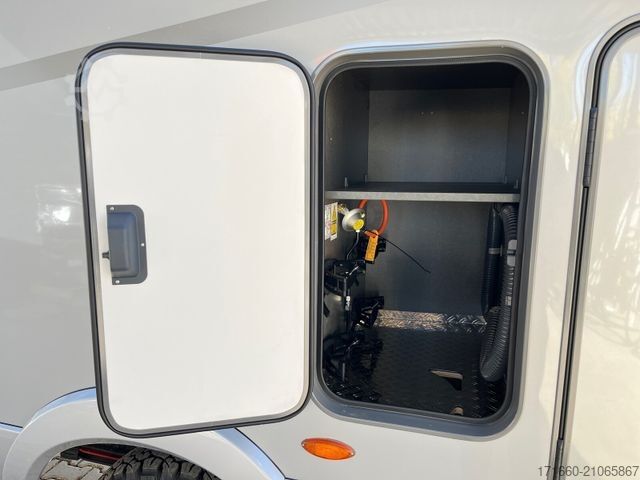 Teilintegriertes Wohnmobil HYMER/ERIBA ML-T 580 4x4 | OHNE Toilette