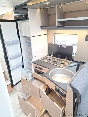 Teilintegriertes Wohnmobil HYMER/ERIBA B-Klasse MC T 600
