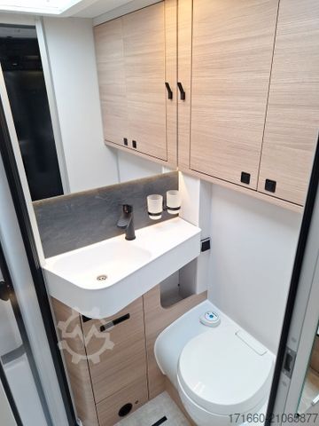 Teilintegriertes Wohnmobil HYMER/ERIBA B-Klasse MC T 600