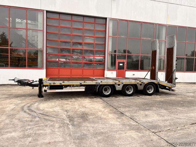 Low loader trailer Möslein TTA33 Schwebheim  31 t Tridemtieflader gelenkt, Neuwertig