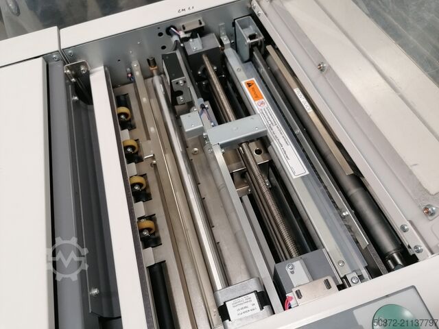 Paper cutting machine Duplo Docucutter DC-545 HC